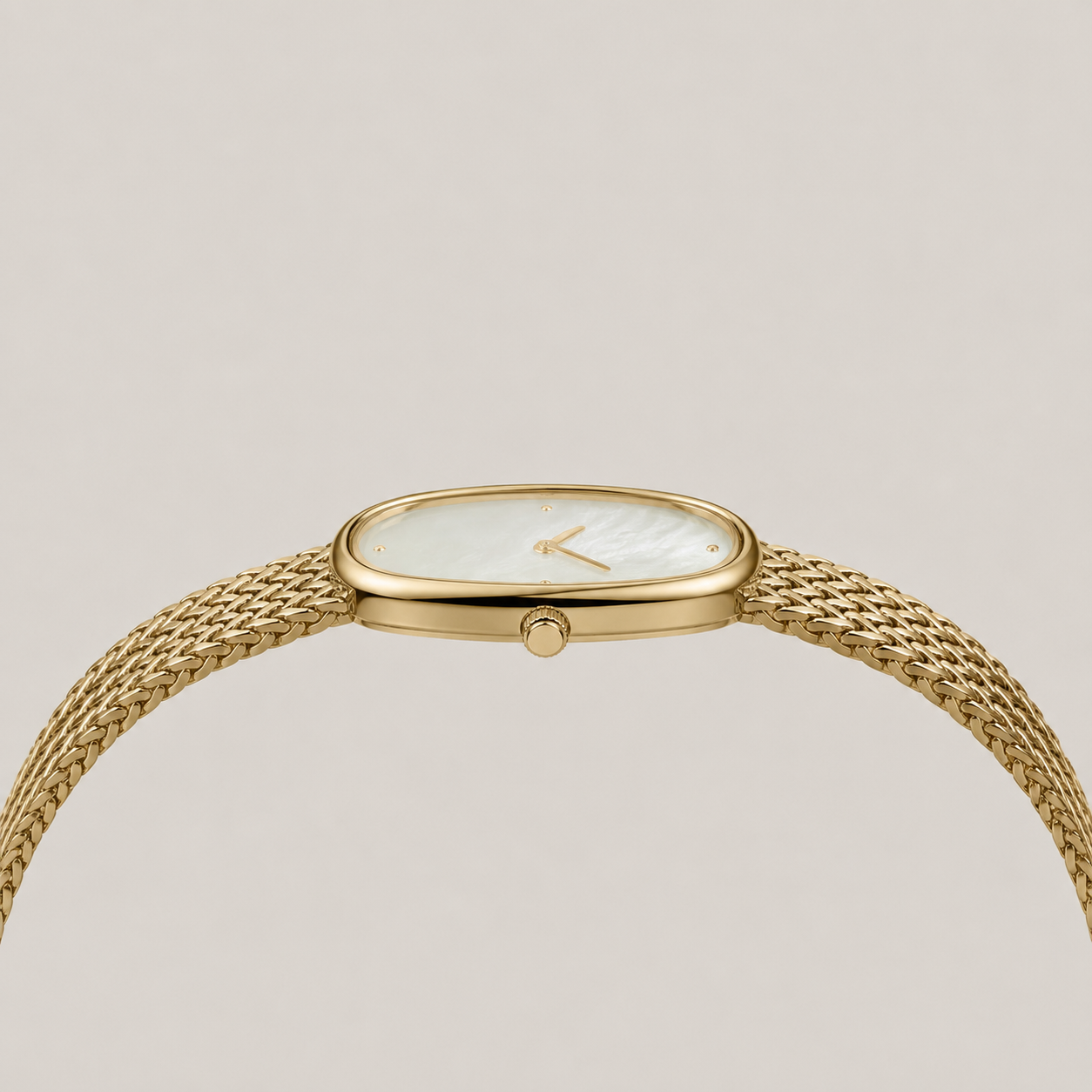 18mm Rectangular Quartz Watch with Red Pearl-Effect Dial and Warm-Tone Mesh Bracelet