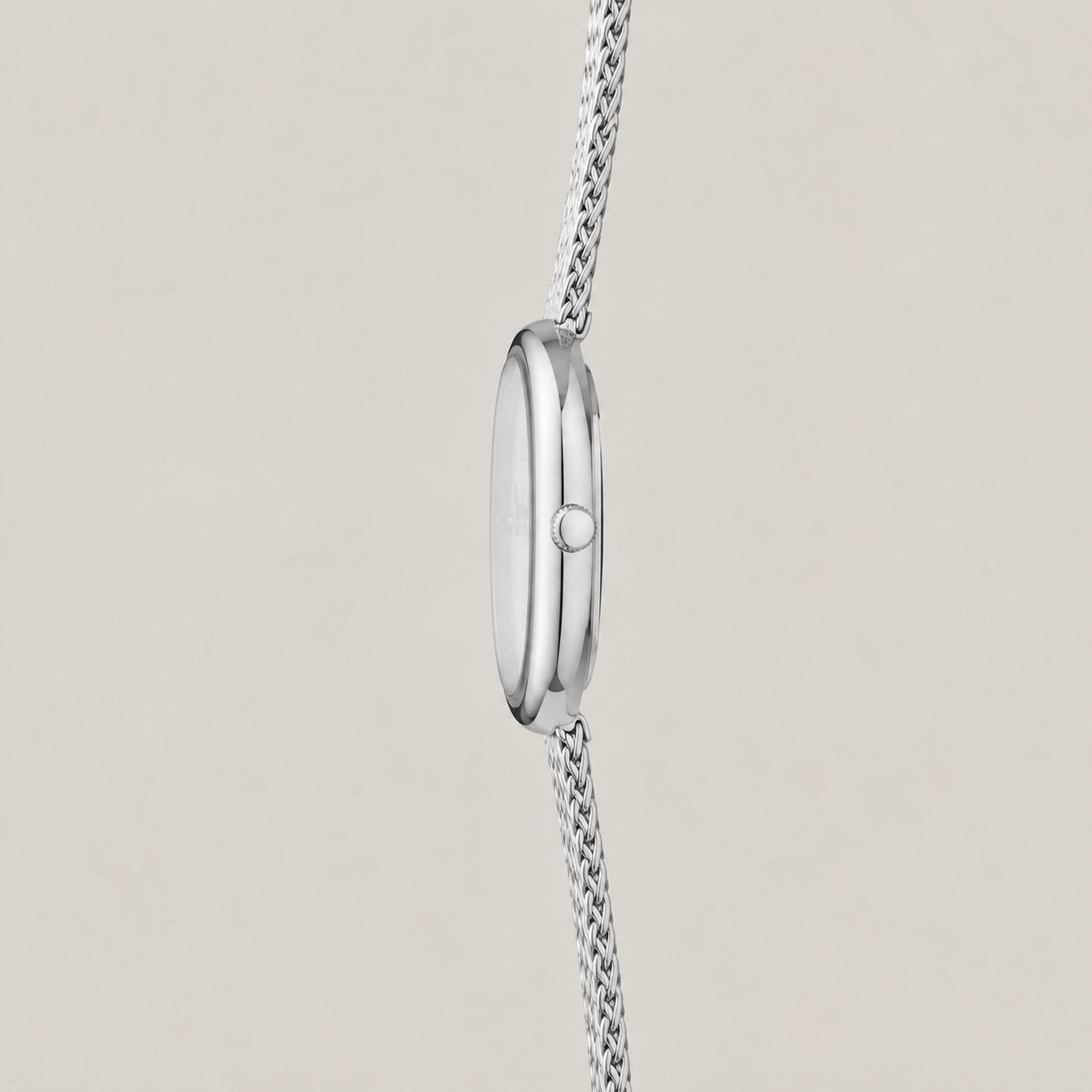18mm Oval Quartz Watch with Light Pearl-Effect Dial and Silver-Tone Bracelet